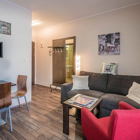 Apartman Mirka - Hotel Luka Besenova Exterior photo